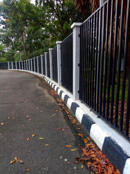 Aluminum Fence Refinishing